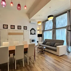 Relais Romagnosi Apartment
